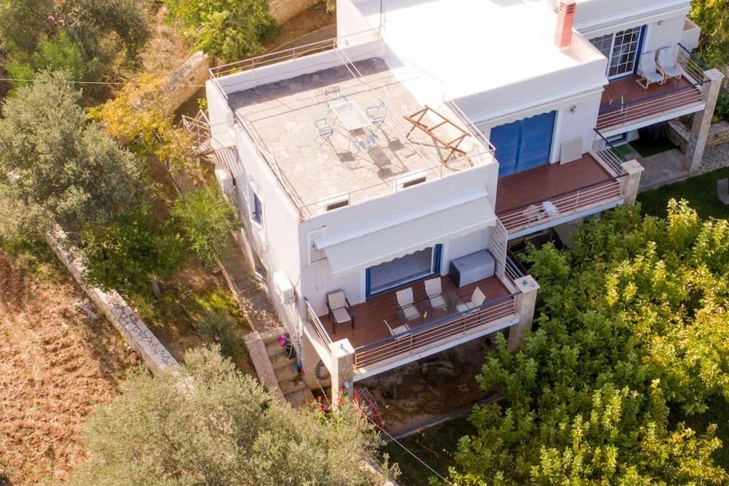 Karantou Villa Tirós Екстериор снимка